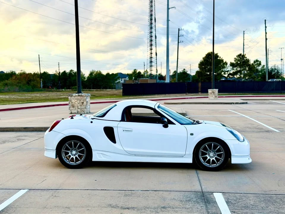 2000 Toyota MR2 Spyder/MR-S - Image 9 of 20