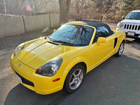 2000 Toyota MR2 Spyder Convertible 2D