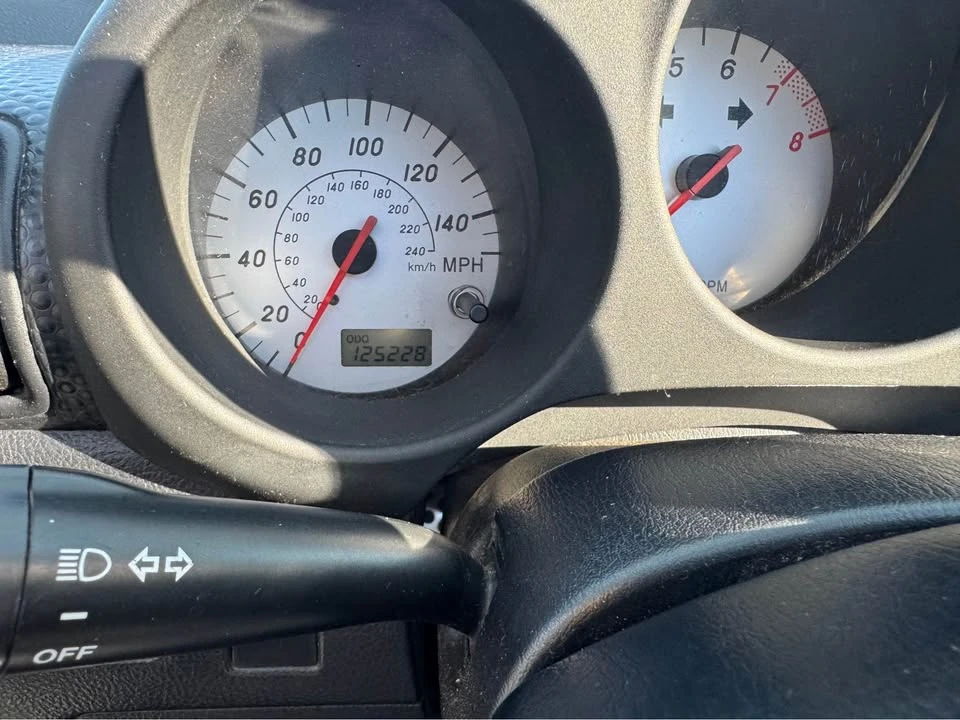 2000 Toyota MR2 Spyder/MR-S - Image 10 of 15