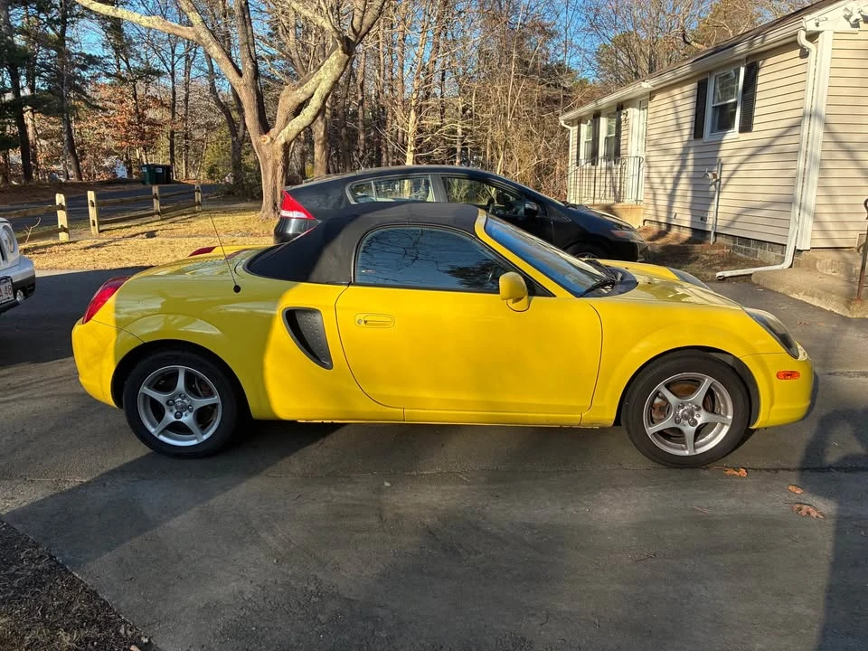 2000 Toyota MR2 Spyder/MR-S - Image 4 of 9