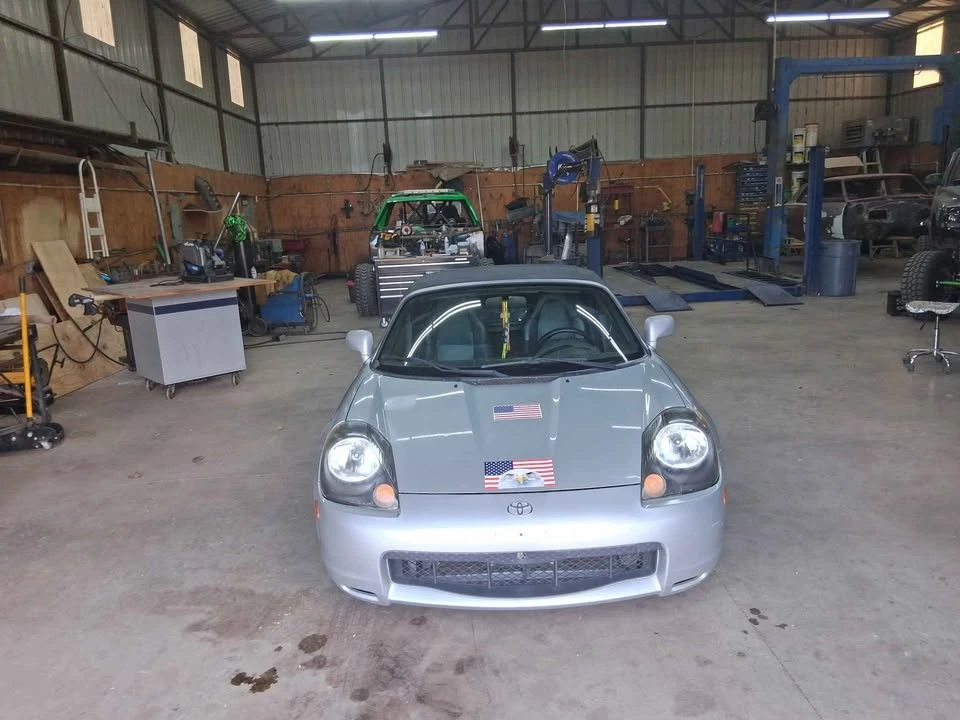 2000 Toyota MR2 Spyder/MR-S - Image 2 of 5