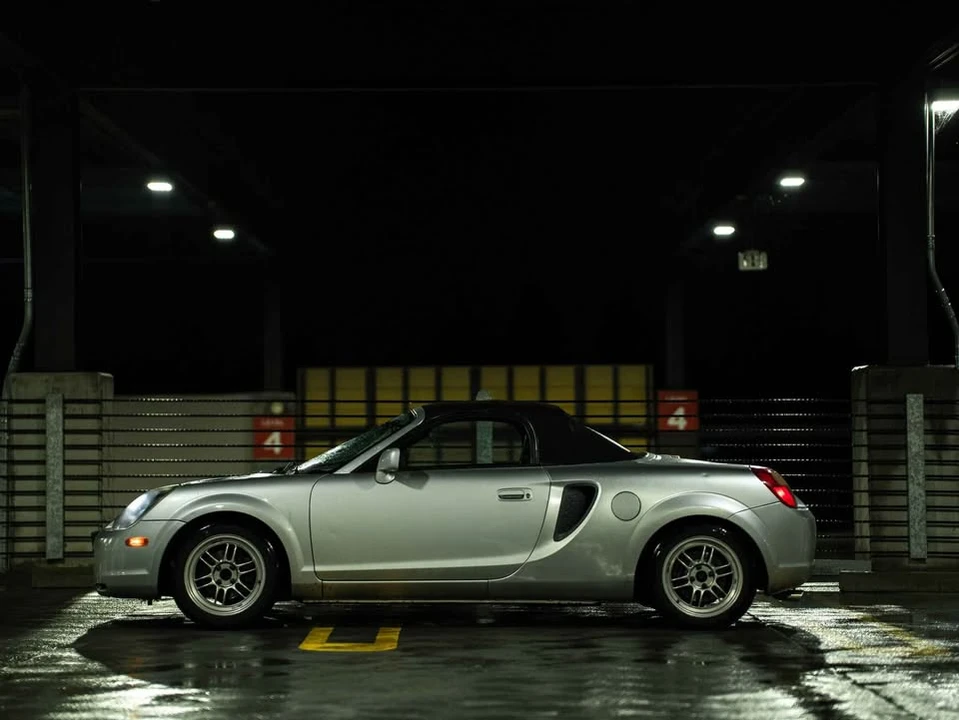 2000 Toyota MR2 Spyder/MR-S - Image 3 of 9