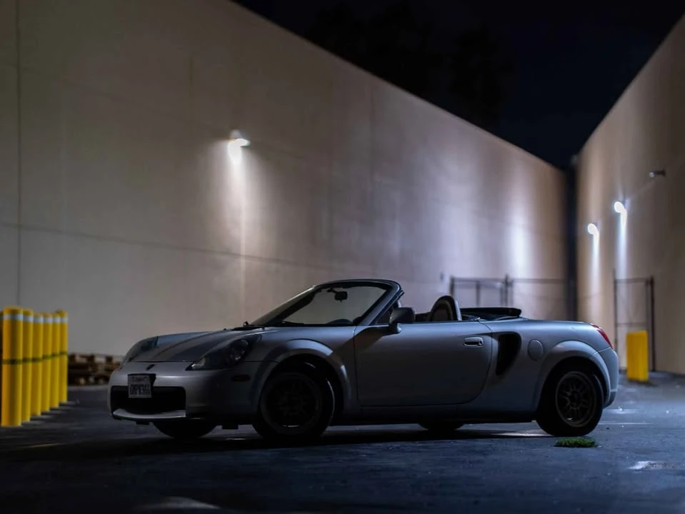 2000 Toyota MR2 Spyder/MR-S - Image 5 of 9