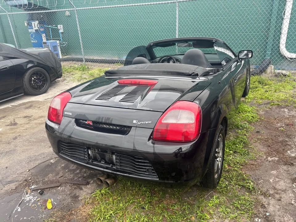 2000 Toyota MR2 Spyder/MR-S - Image 3 of 4