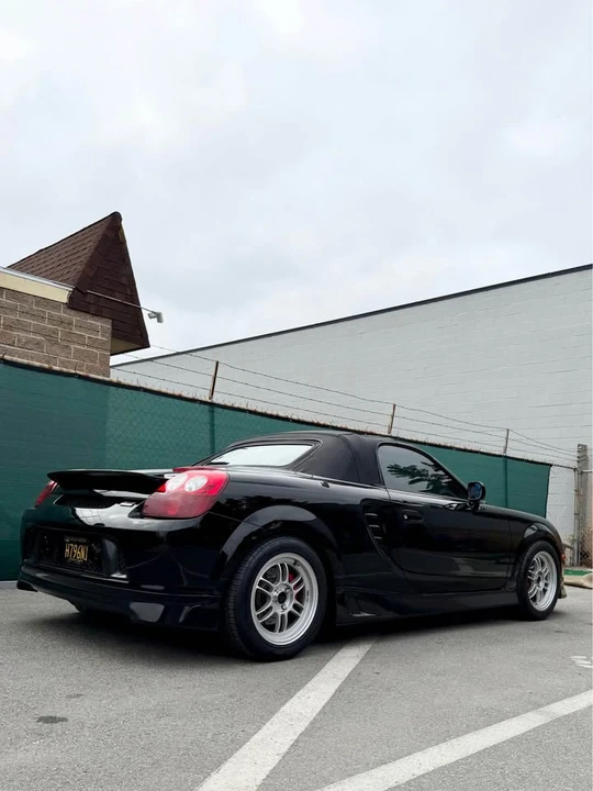 2000 Toyota MR2 Spyder/MR-S - Image 2 of 6