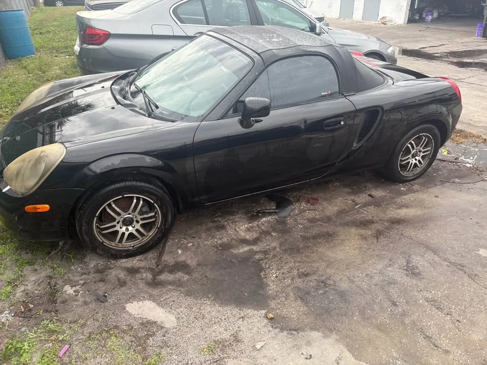 2000 Toyota MR2 Spyder/MR-S - Image 3 of 7