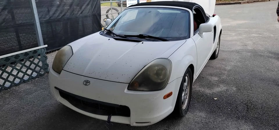 2000 Toyota MR2 Spyder/MR-S - Image 2 of 4