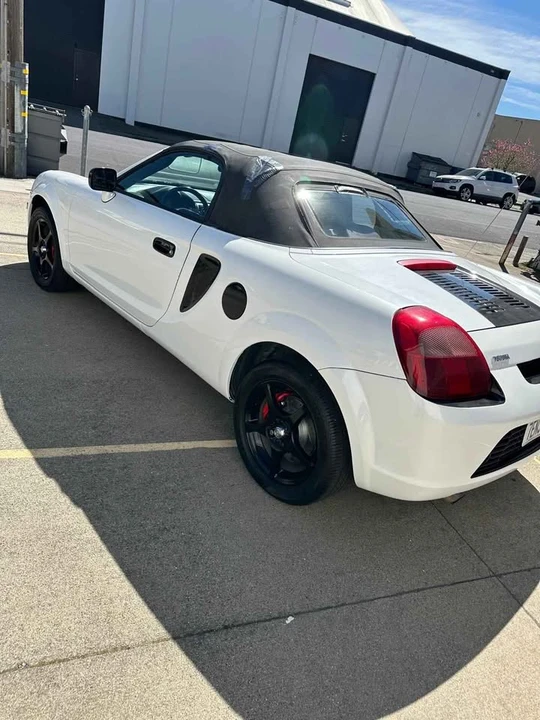 2000 Toyota MR2 Spyder/MR-S - Image 4 of 7