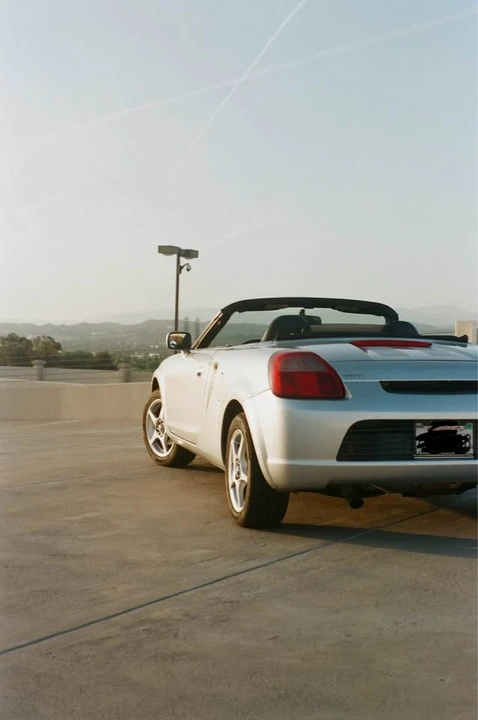 2000 Toyota MR2 Spyder/MR-S - Image 5 of 11