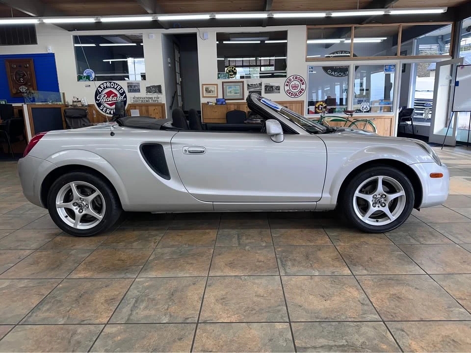 2000 Toyota MR2 Spyder/MR-S - Image 12 of 20