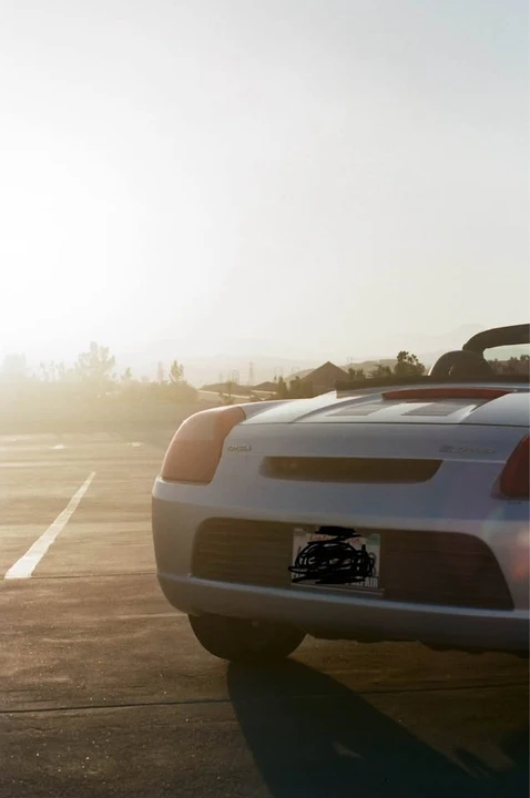 2000 Toyota MR2 Spyder/MR-S - Image 2 of 11