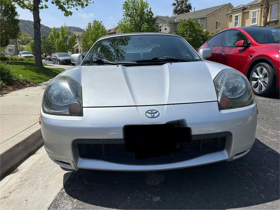 2000 Toyota MR2 Spyder/MR-S - Image 10 of 11
