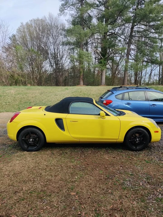 2000 Toyota MR2 Spyder/MR-S - Image 2 of 14