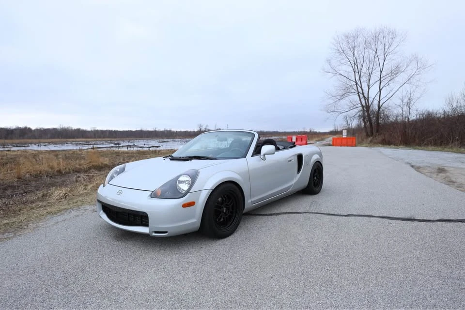 2000 Toyota MR2 Spyder/MR-S - Image 16 of 20