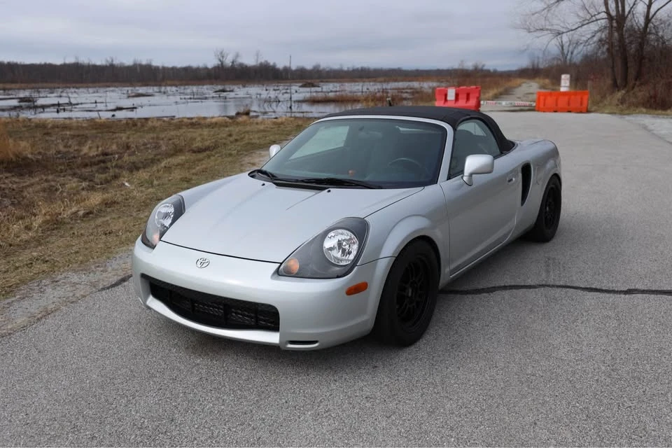 2000 Toyota MR2 Spyder/MR-S - Image 2 of 20