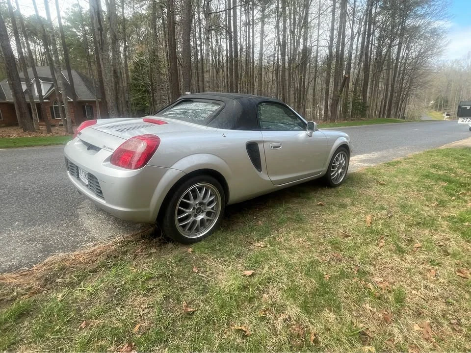 2000 Toyota MR2 Spyder/MR-S - Image 4 of 8