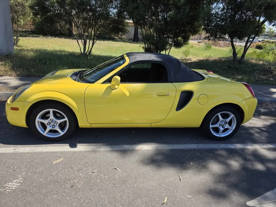 2000 Toyota MR2 Spyder/MR-S - Image 7 of 8