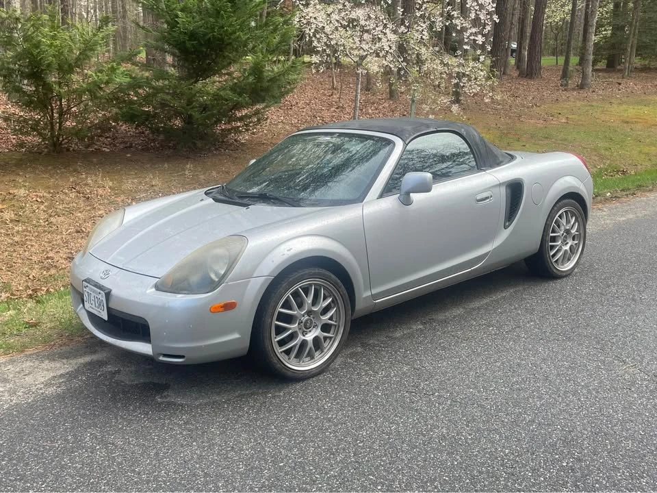 2000 Toyota MR2 Spyder/MR-S - Image 2 of 8