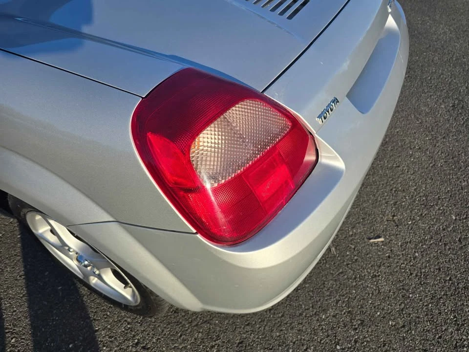 2000 Toyota MR2 Spyder/MR-S - Image 6 of 13