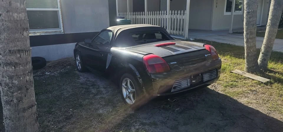 2000 Toyota MR2 Spyder/MR-S - Image 3 of 8