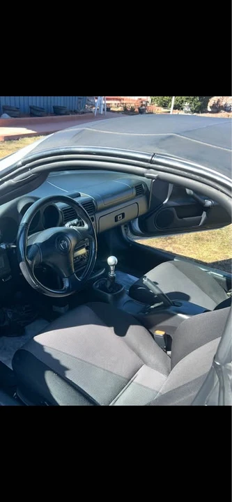 2000 Toyota MR2 Spyder/MR-S - Image 3 of 7