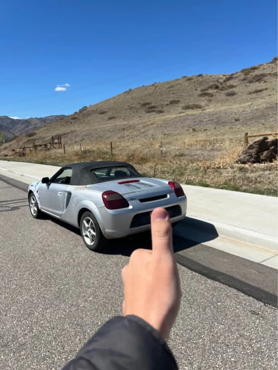 2000 Toyota MR2 Spyder/MR-S - Image 5 of 9