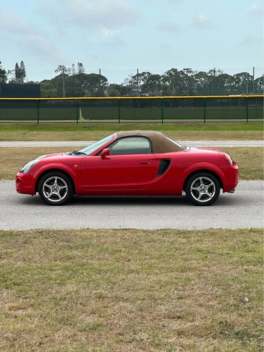 2000 Toyota MR2 Spyder/MR-S - Image 8 of 19