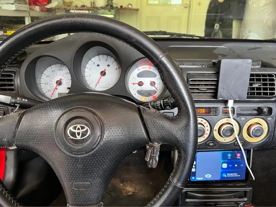 2000 Toyota MR2 Spyder/MR-S - Image 16 of 18