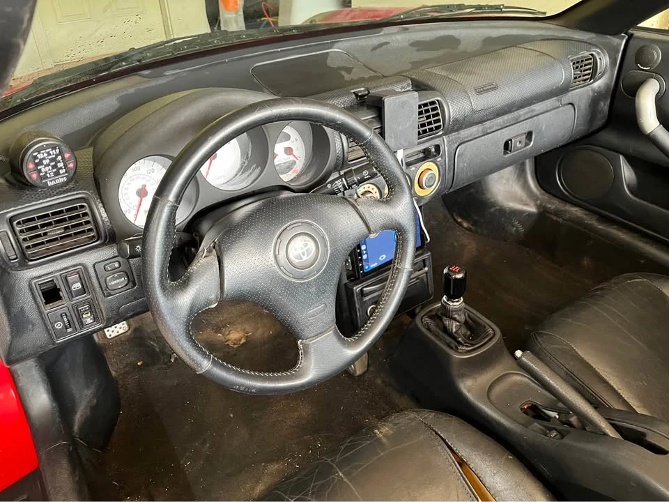 2000 Toyota MR2 Spyder/MR-S - Image 17 of 18