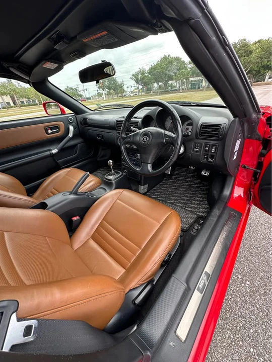 2000 Toyota MR2 Spyder/MR-S - Image 16 of 19