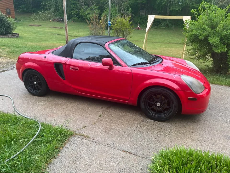 2000 Toyota MR2 Spyder/MR-S - Image 14 of 18