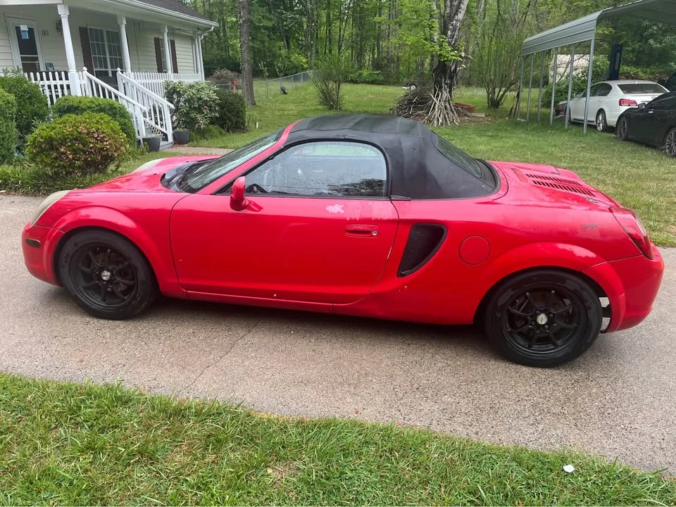 2000 Toyota MR2 Spyder/MR-S - Image 10 of 18