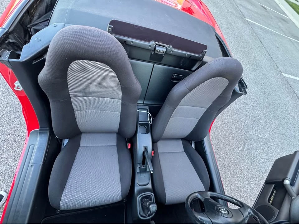 2000 Toyota MR2 Spyder/MR-S - Image 11 of 20