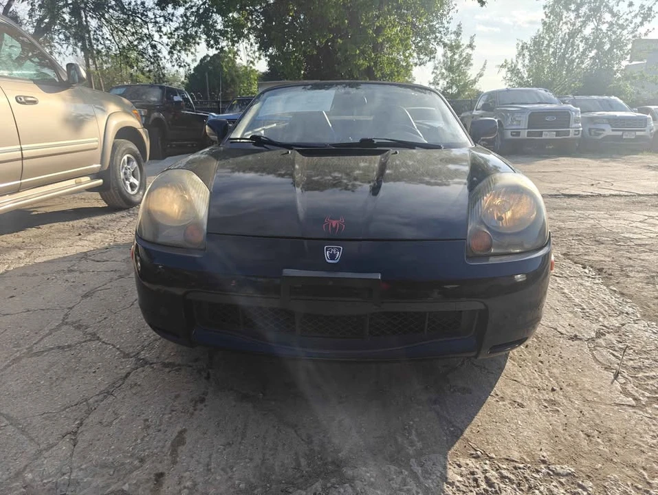 2000 Toyota MR2 Spyder/MR-S - Image 9 of 12