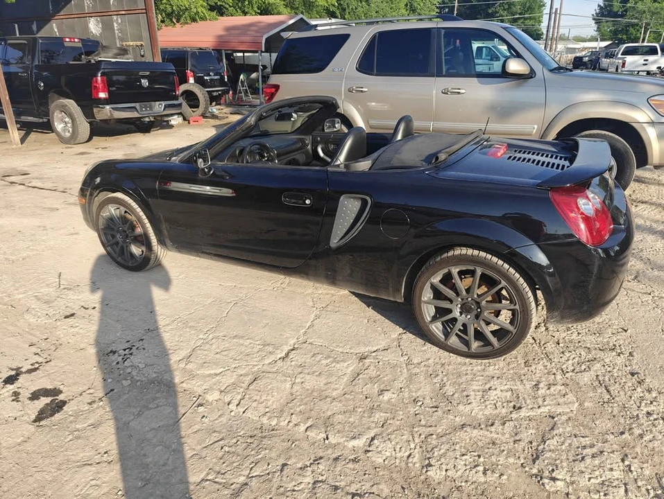 2000 Toyota MR2 Spyder/MR-S - Image 8 of 12