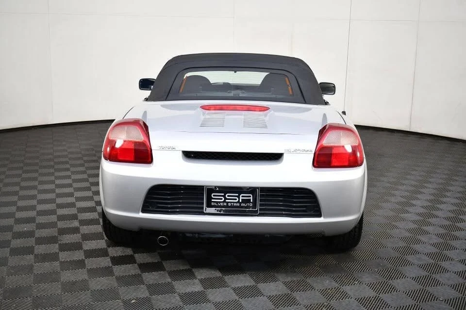 2000 Toyota MR2 Spyder/MR-S - Image 19 of 19