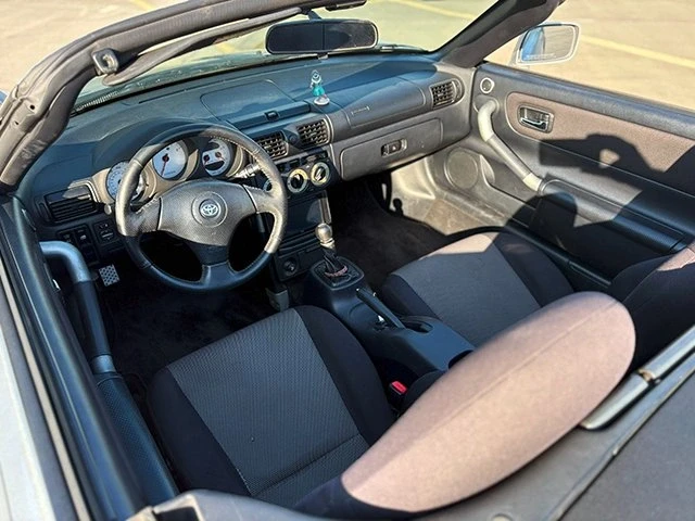 2000 Toyota MR2 Spyder/MR-S - Image 12 of 20
