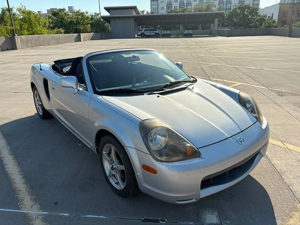 2000 Toyota MR2 Spyder/MR-S - Image 16 of 20