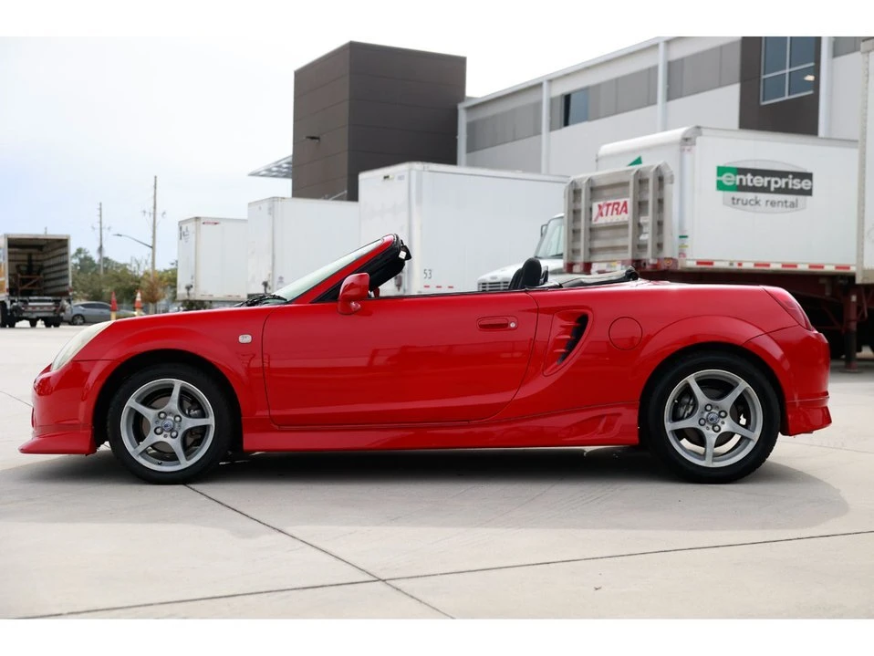 2000 Toyota MR2 Spyder/MR-S - Image 2 of 17