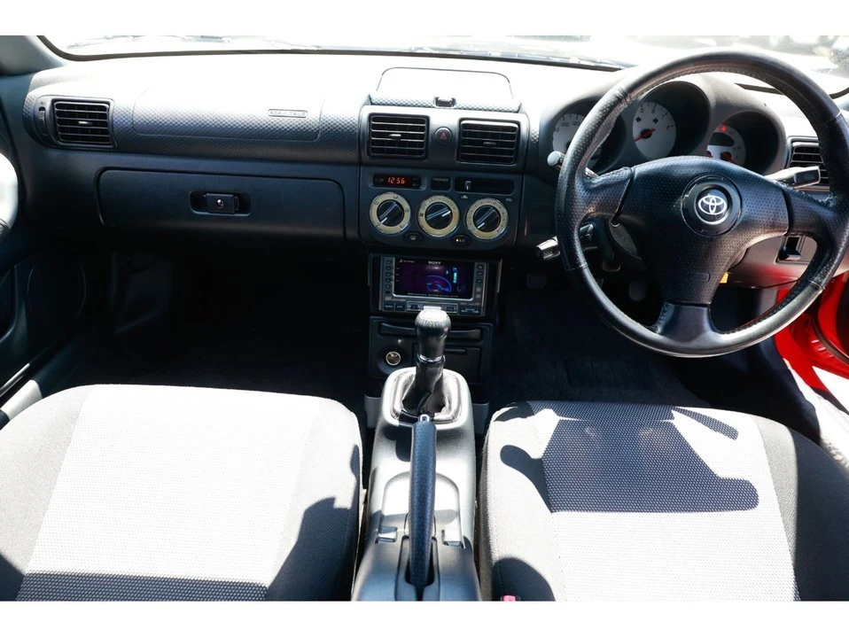 2000 Toyota MR2 Spyder/MR-S - Image 11 of 17