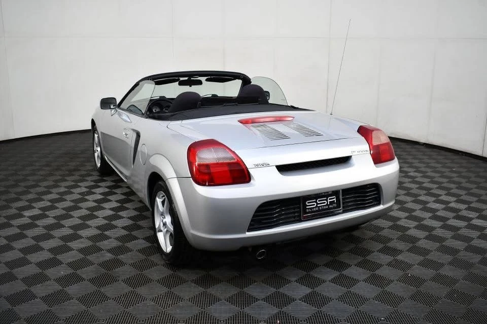 2000 Toyota MR2 Spyder/MR-S - Image 9 of 20