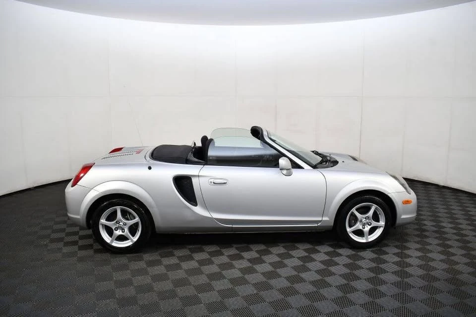 2000 Toyota MR2 Spyder/MR-S - Image 17 of 20