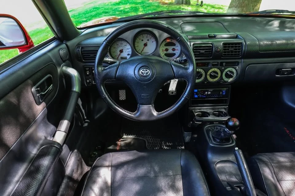 2000 Toyota MR2 Spyder/MR-S - Image 17 of 20