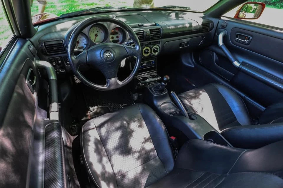 2000 Toyota MR2 Spyder/MR-S - Image 16 of 20