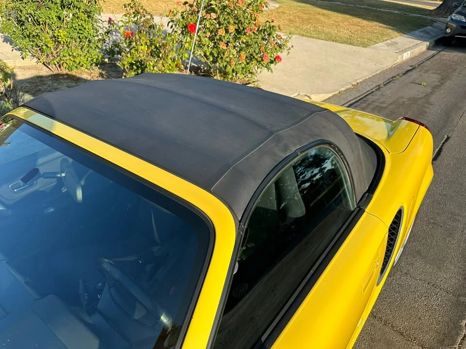 2000 Toyota MR2 Spyder/MR-S - Image 11 of 13