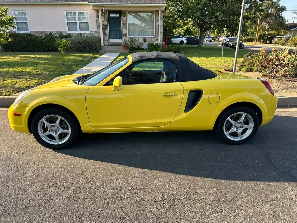 2000 Toyota MR2 Spyder/MR-S - Image 3 of 13