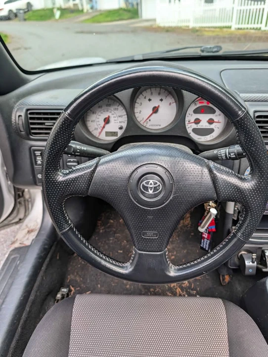2000 Toyota MR2 Spyder/MR-S - Image 13 of 18