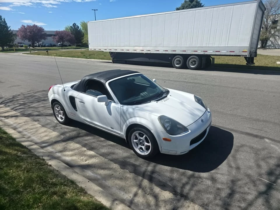 2000 Toyota MR2 Spyder/MR-S - Image 7 of 16