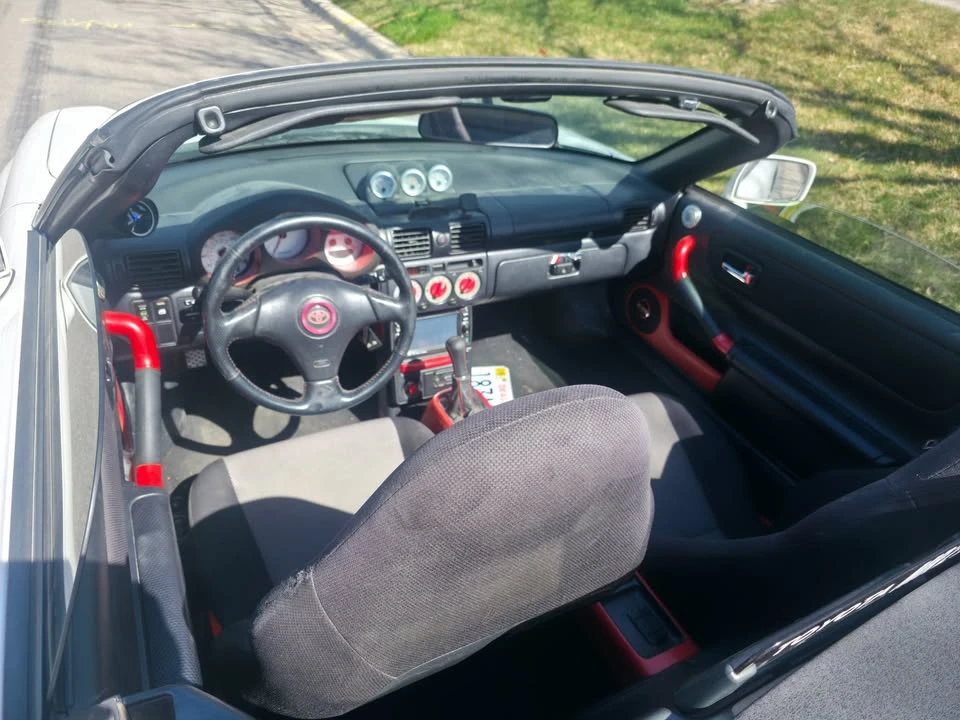 2000 Toyota MR2 Spyder/MR-S - Image 10 of 16