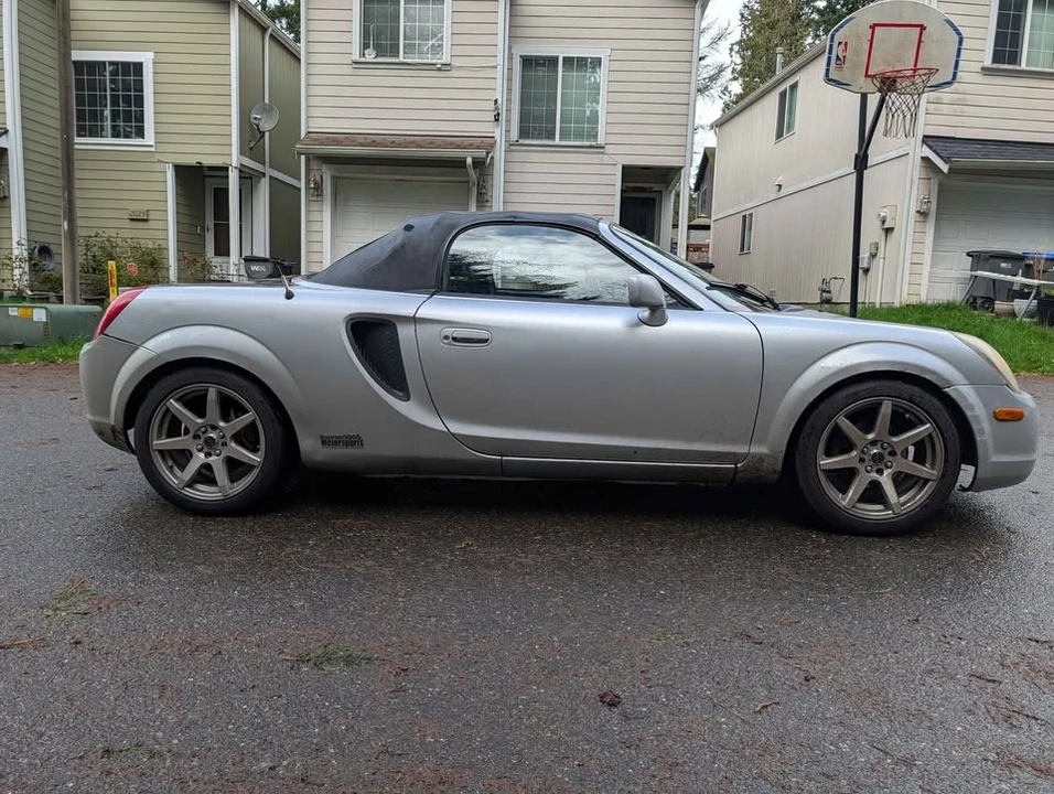 2000 Toyota MR2 Spyder/MR-S - Image 4 of 18